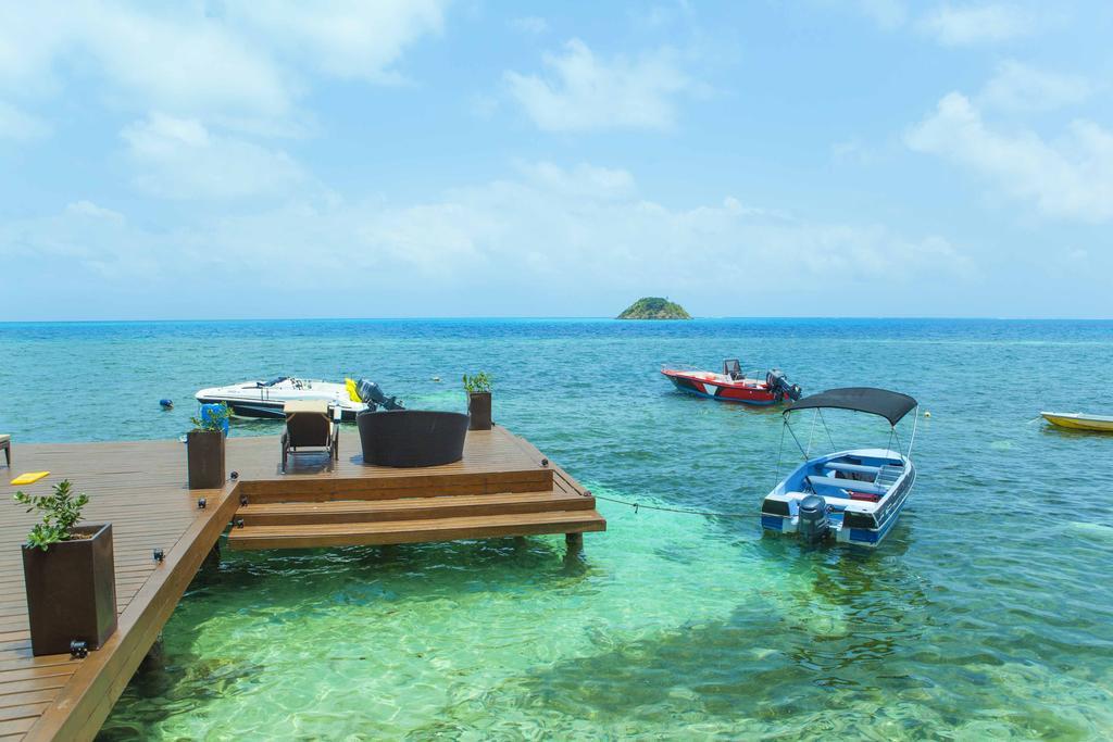 Deep Blue Hotel Providencia  Exterior photo