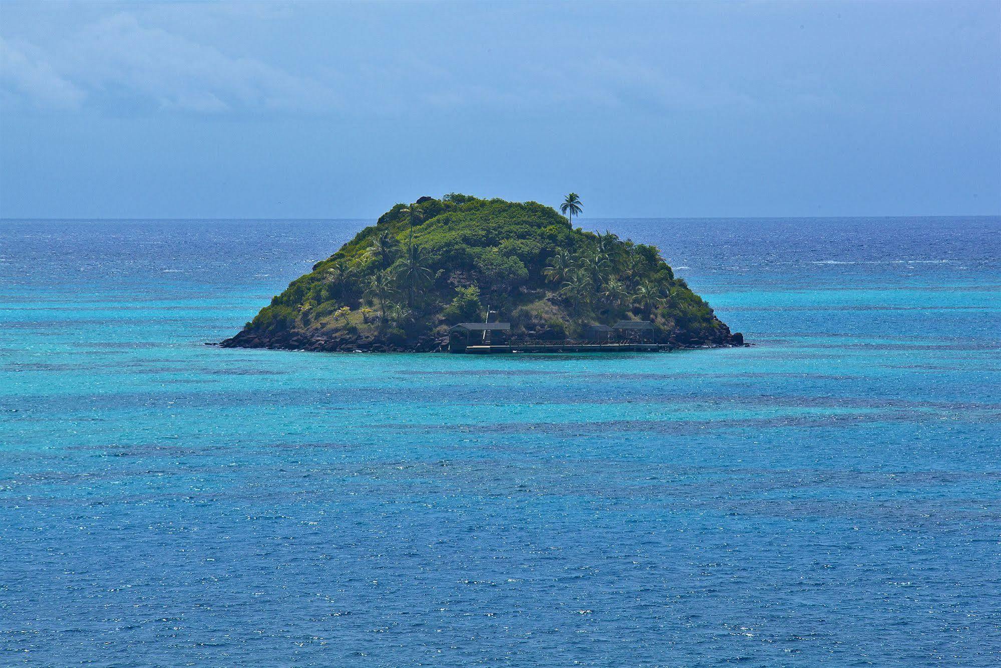 Deep Blue Hotel Providencia  Exterior photo